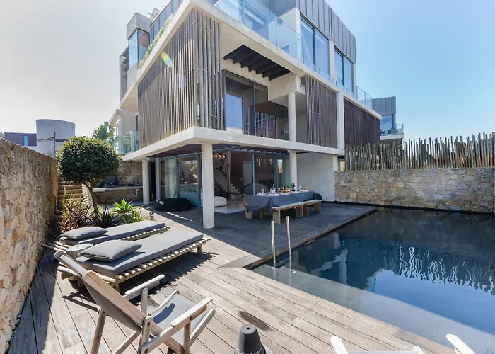 Pink House Santa Cruz * Aldeia dos Cunhados