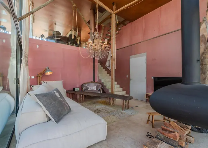 Pink House Santa Cruz * Aldeia dos Cunhados