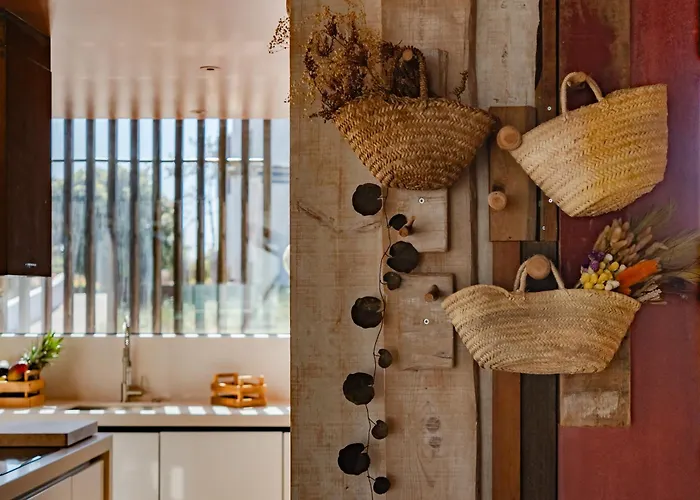 Pink House Santa Cruz * Aldeia dos Cunhados